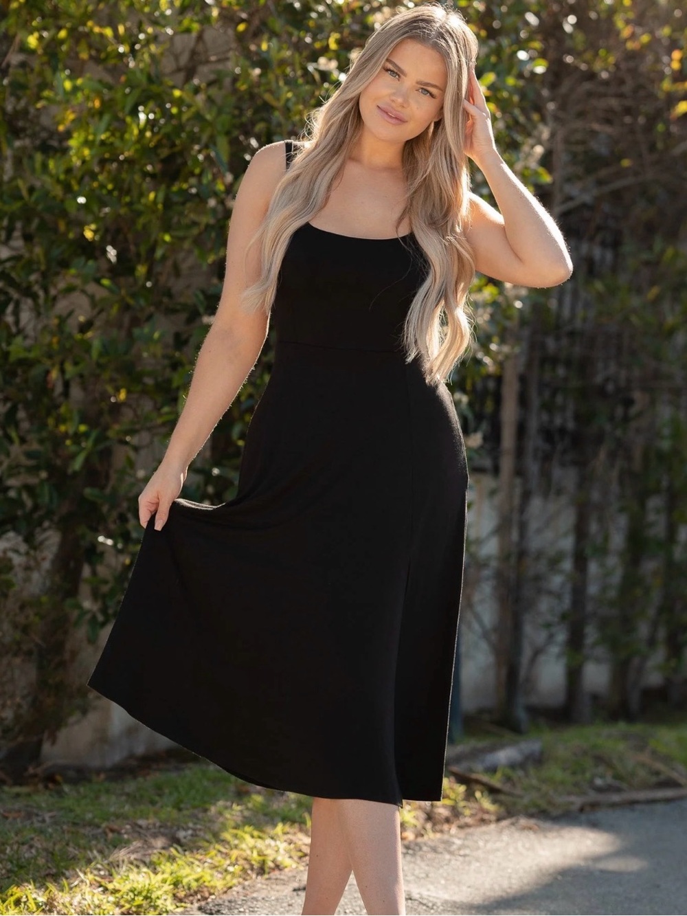 Sozy Black Sleeveless Midi A-Line Dress